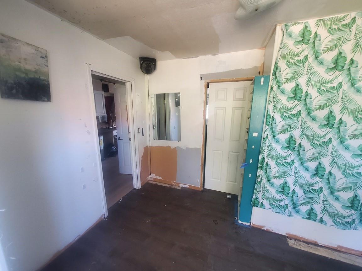 TB8452153 Property Photo