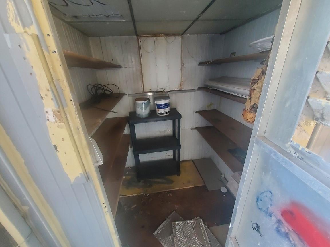 TB8452153 Property Photo