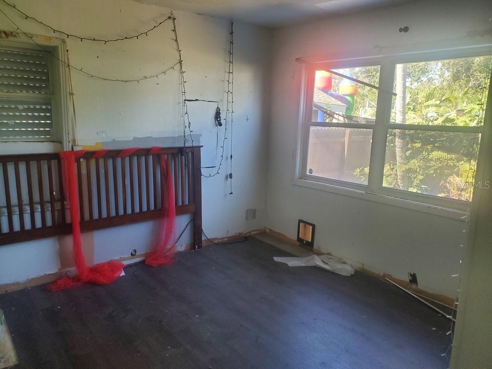 TB8452153 Property Photo