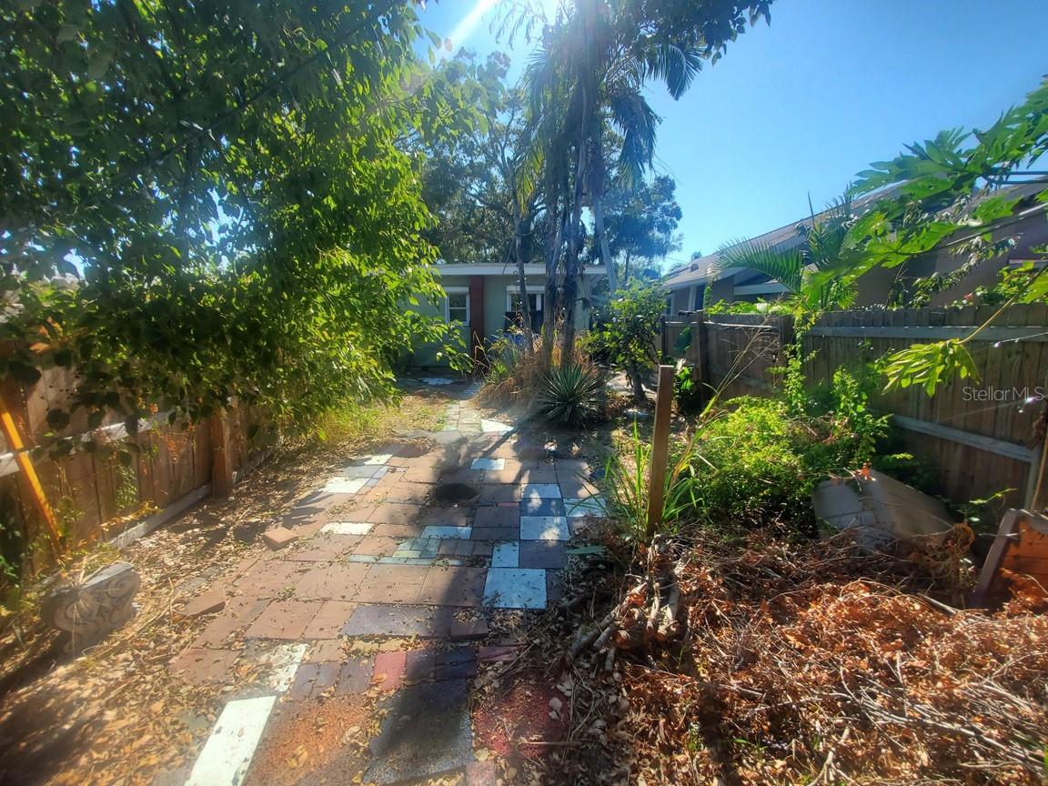 TB8452153 Property Photo