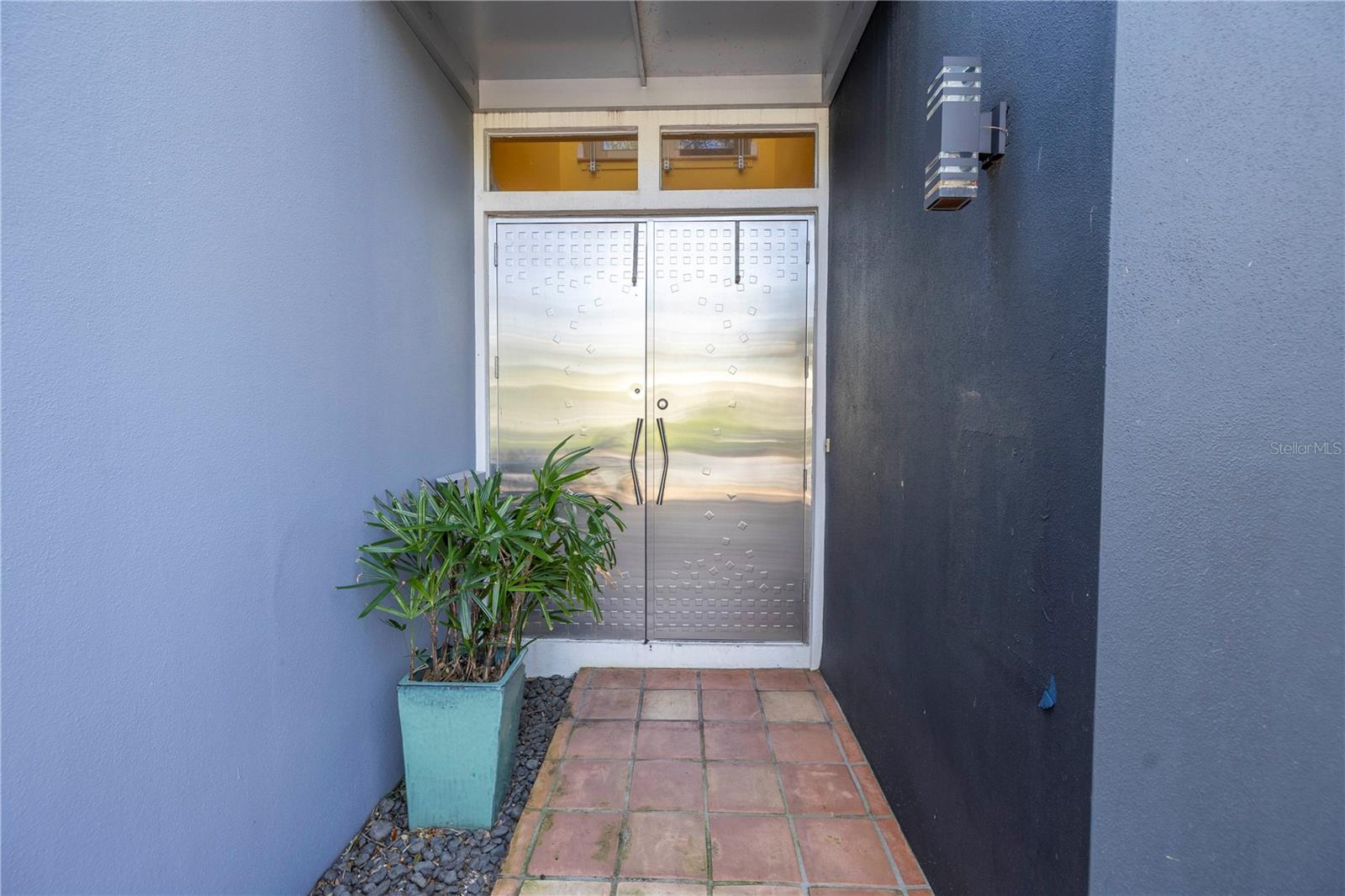 TB8452164 Property Photo