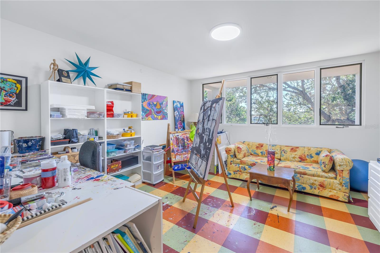 TB8452164 Property Photo