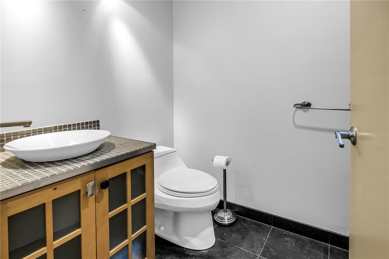 TB8452164 Property Photo