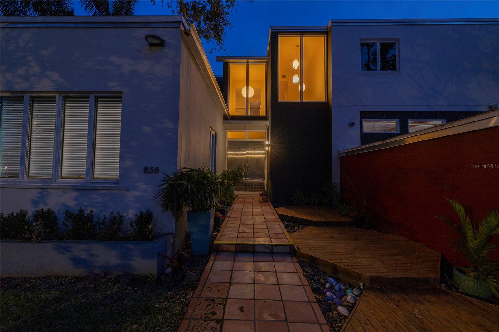 TB8452164 Property Photo