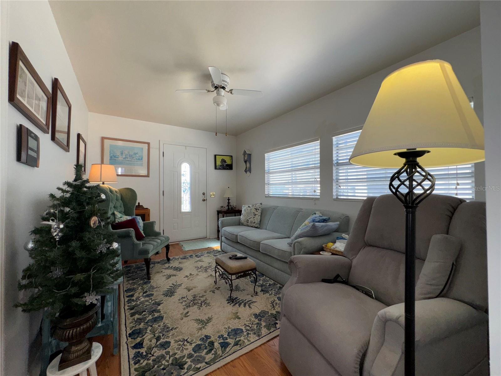 TB8452197 Property Photo