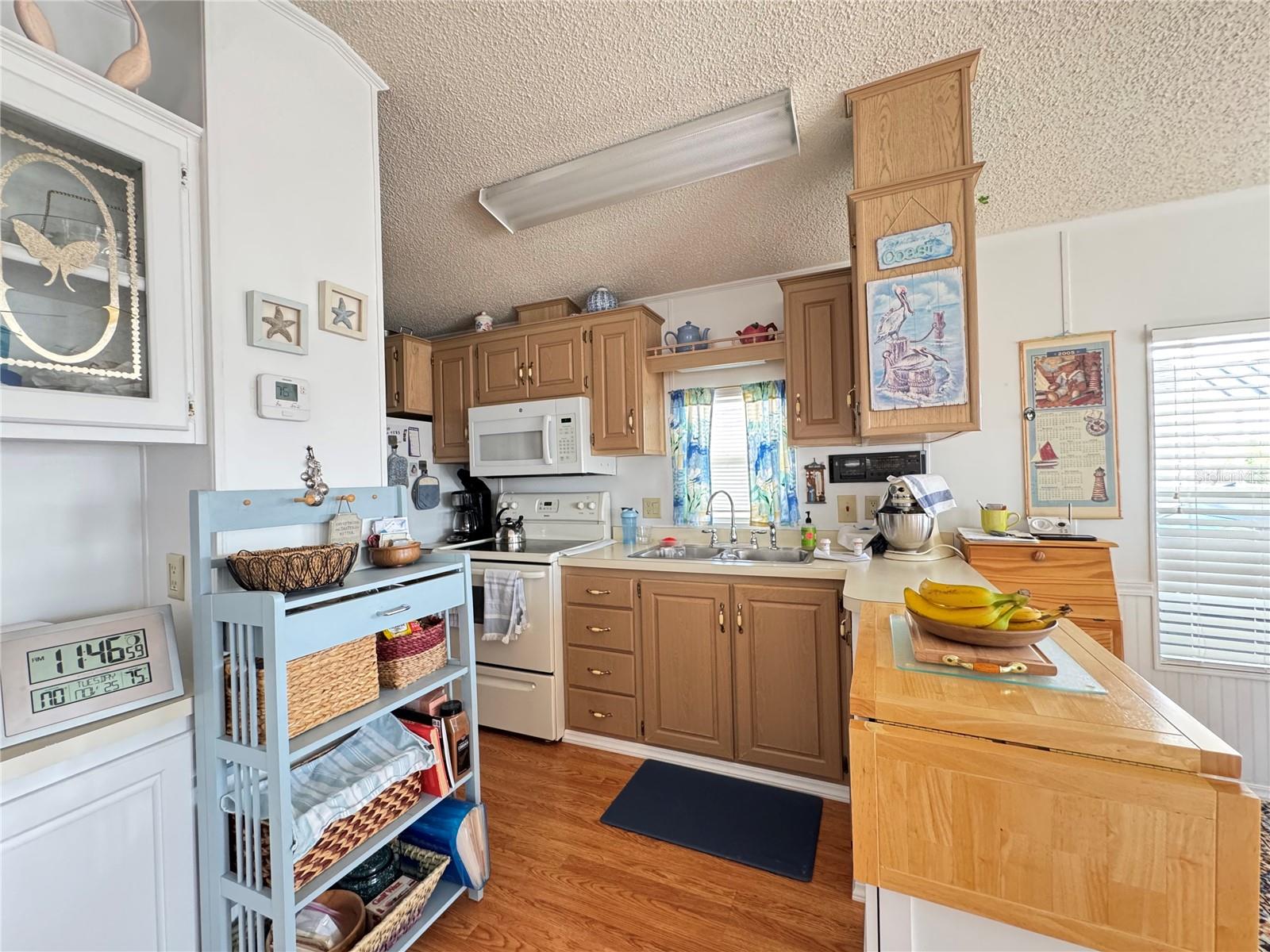 TB8452197 Property Photo