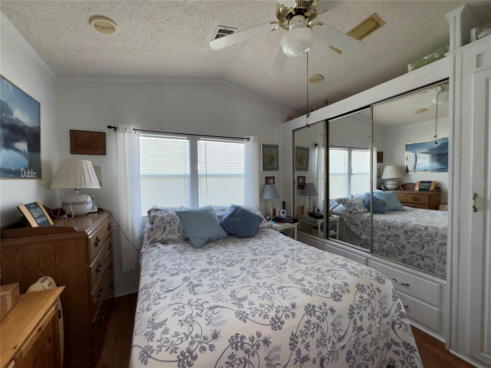 TB8452197 Property Photo