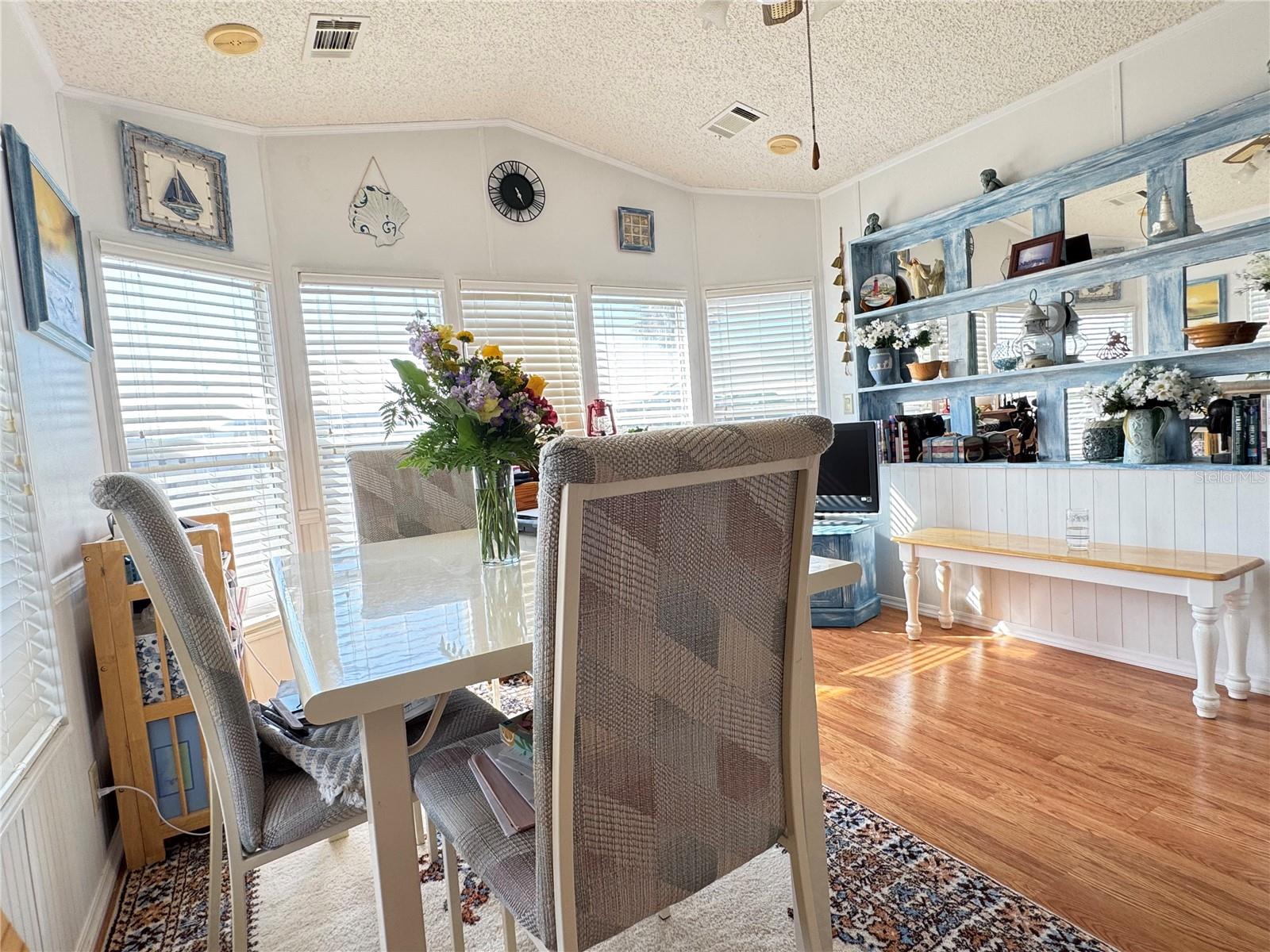 TB8452197 Property Photo