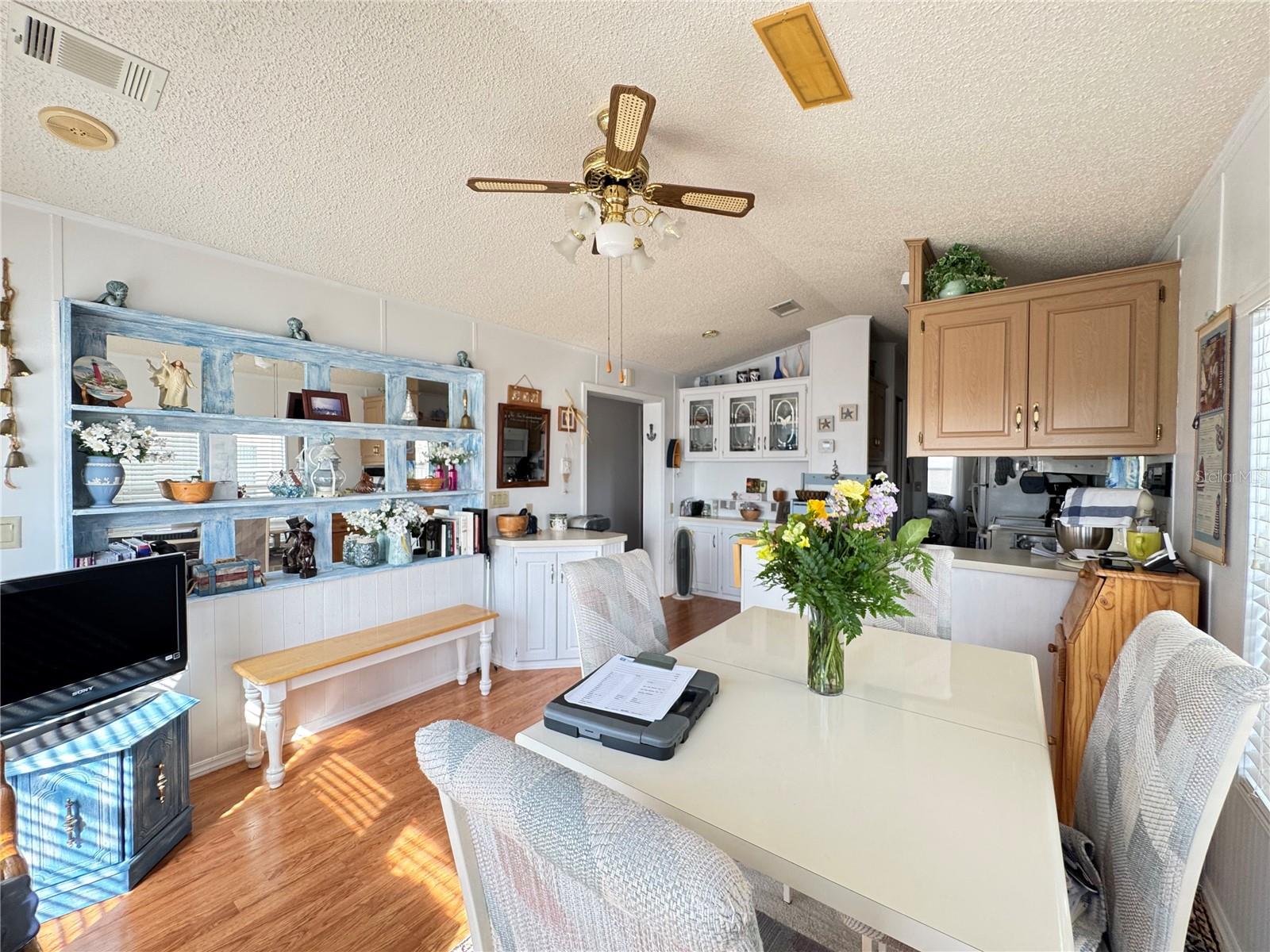 TB8452197 Property Photo