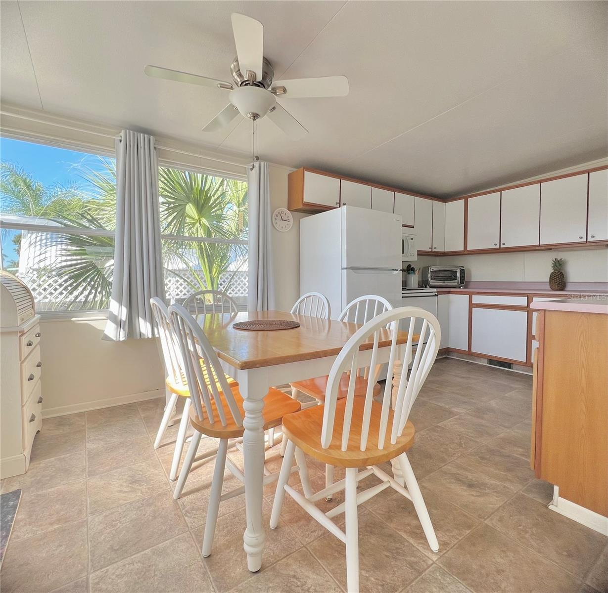 TB8452219 Property Photo