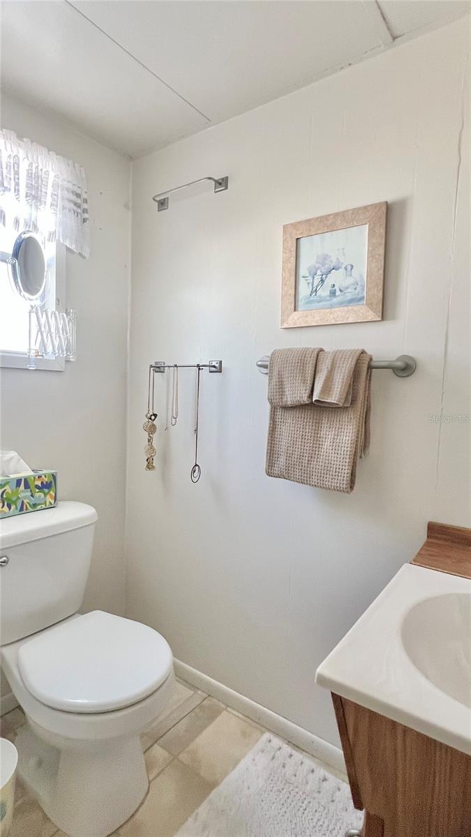 TB8452219 Property Photo