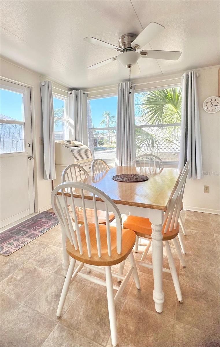 TB8452219 Property Photo