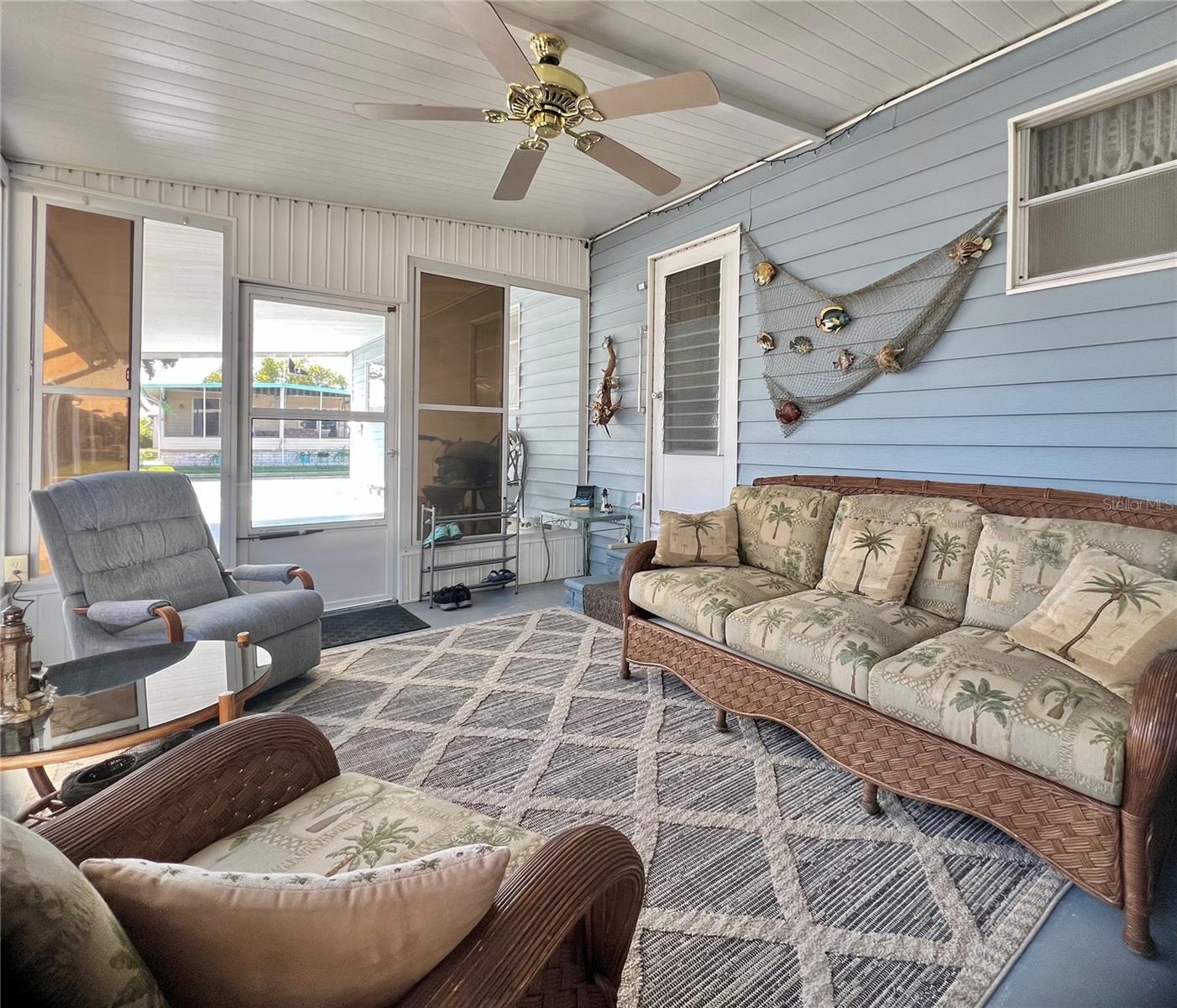 TB8452219 Property Photo