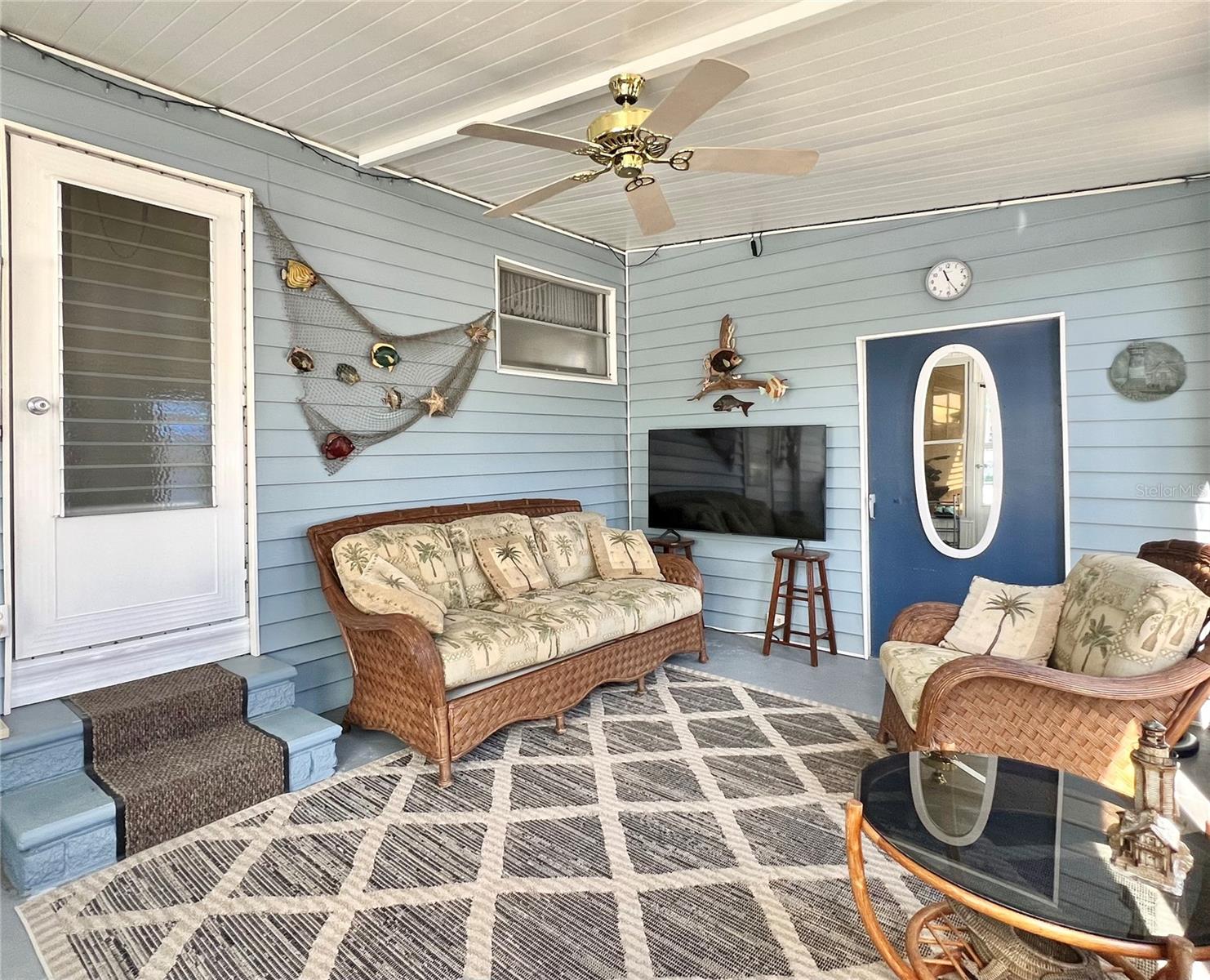 TB8452219 Property Photo