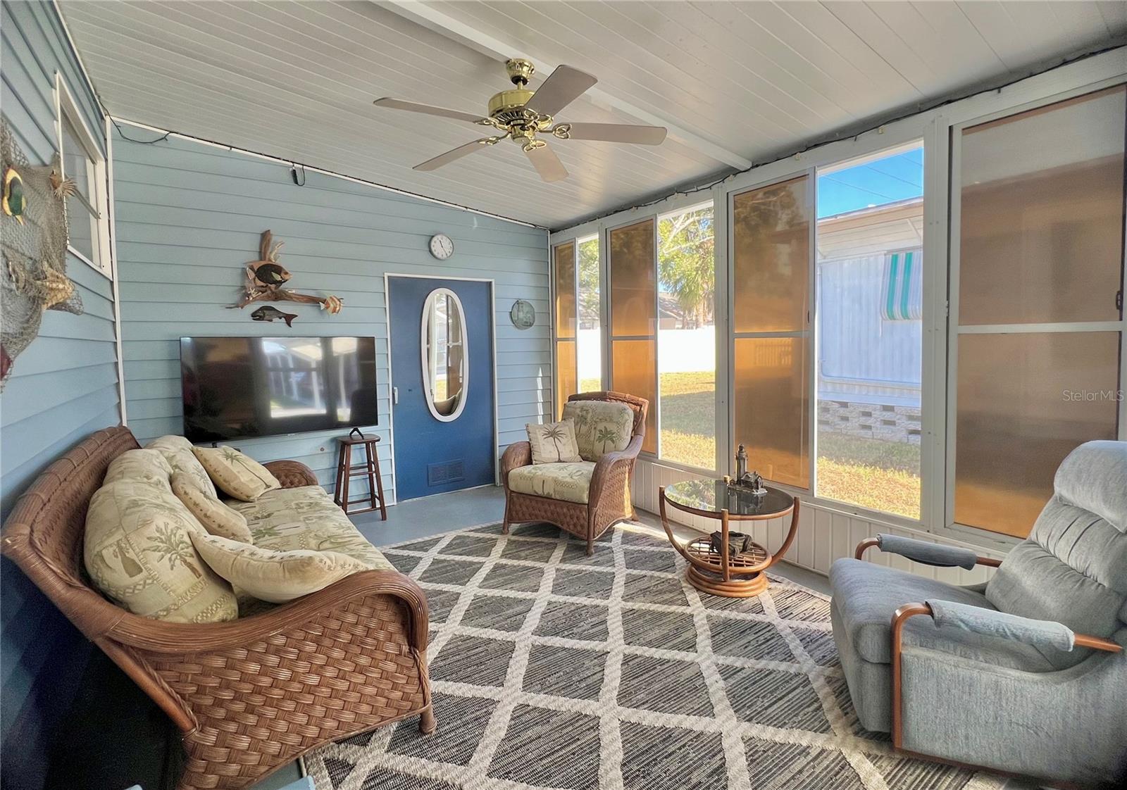 TB8452219 Property Photo