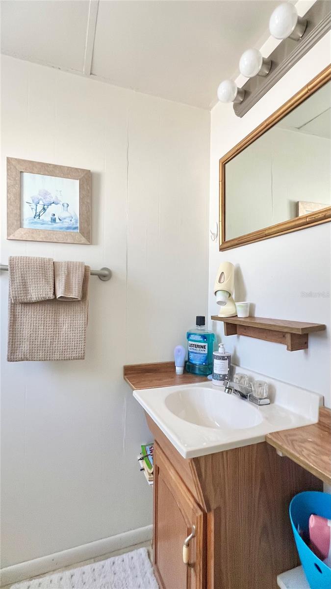 TB8452219 Property Photo