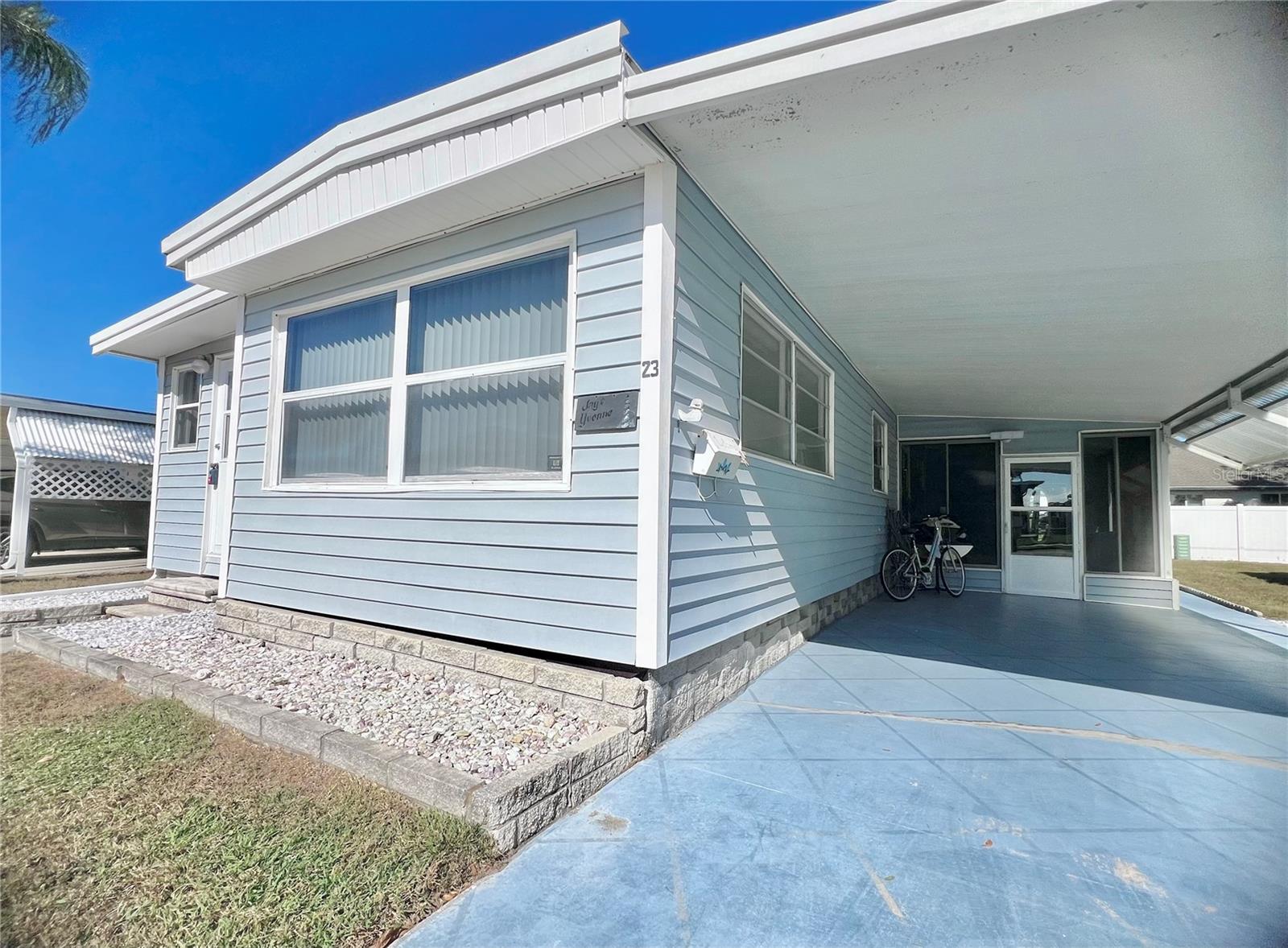 TB8452219 Property Photo