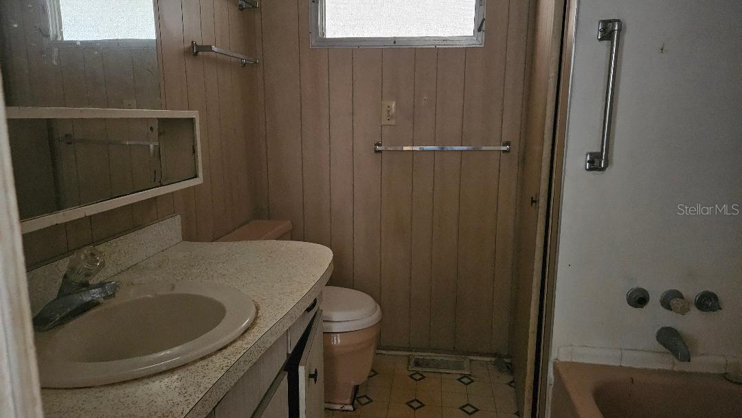 TB8452227 Property Photo