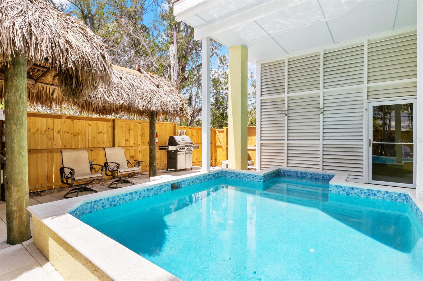 A4673613 Property Photo