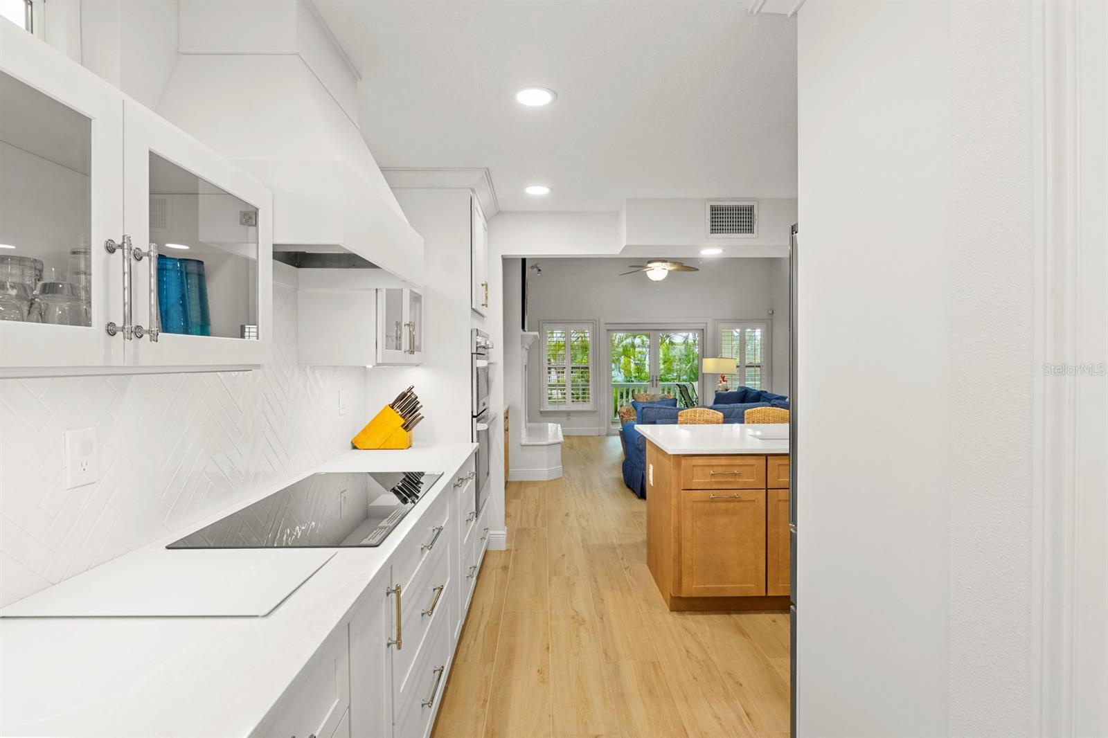 A4673613 Property Photo