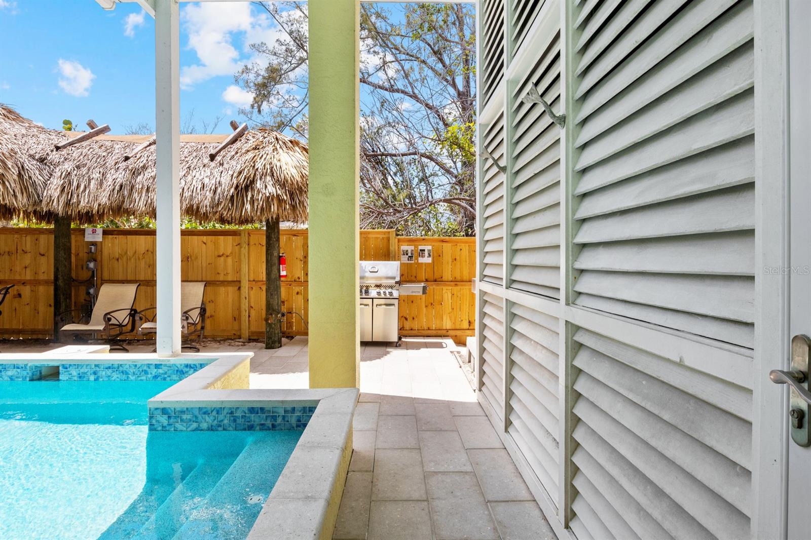 A4673613 Property Photo