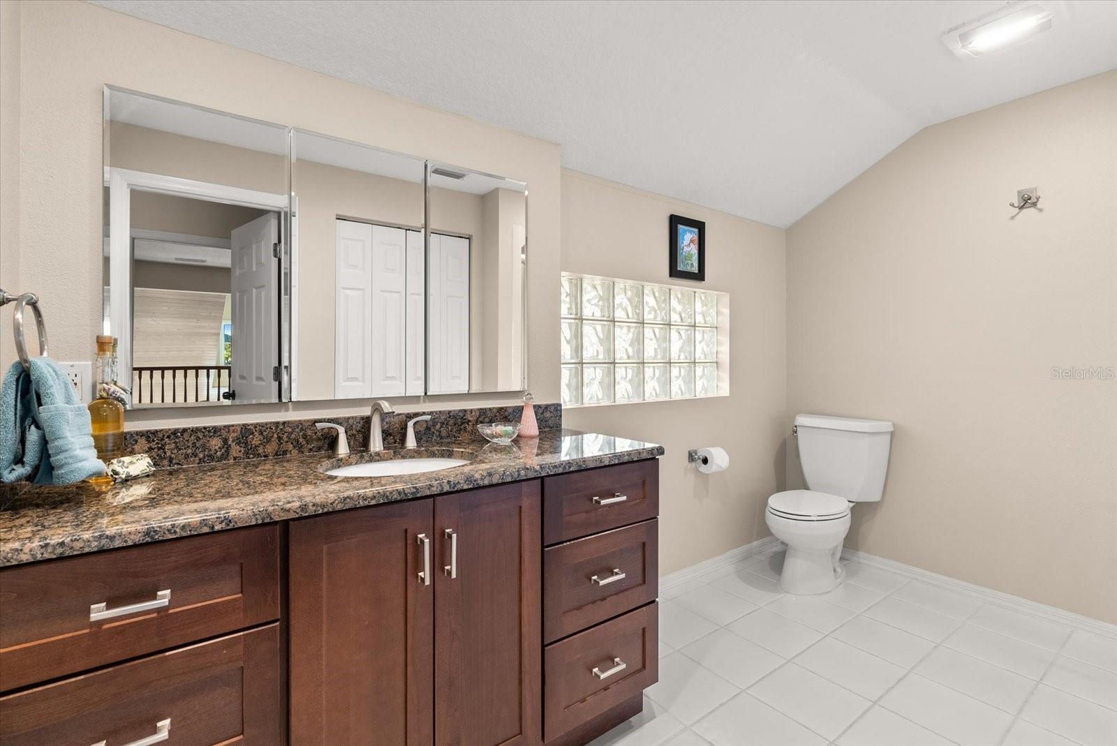 N6141722 Property Photo