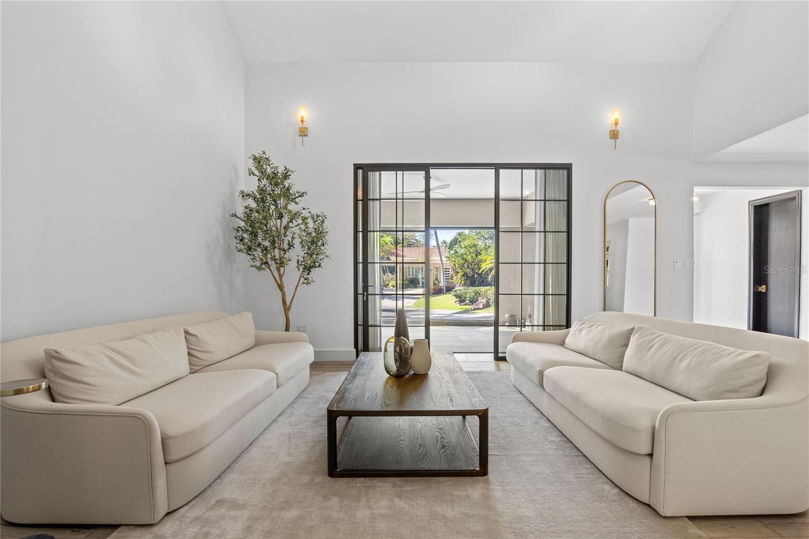 PR9117688 Property Photo