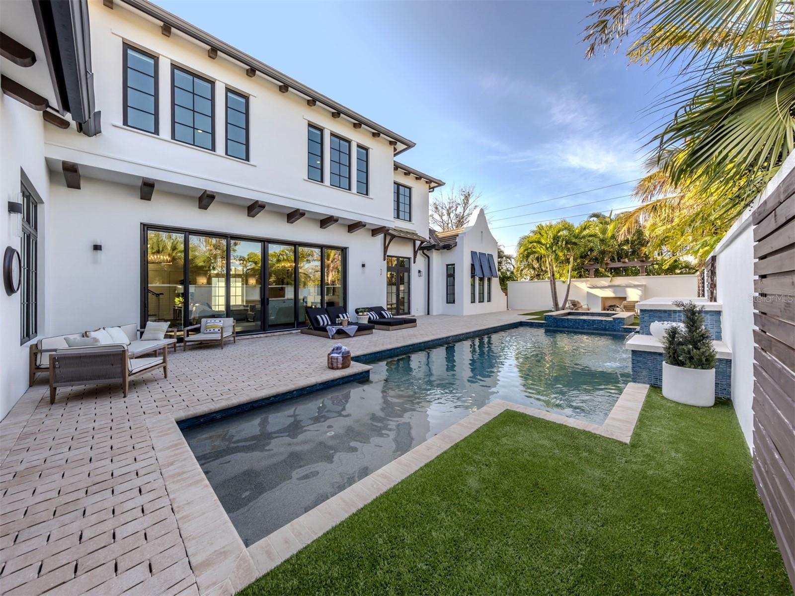 N6141724 Property Photo