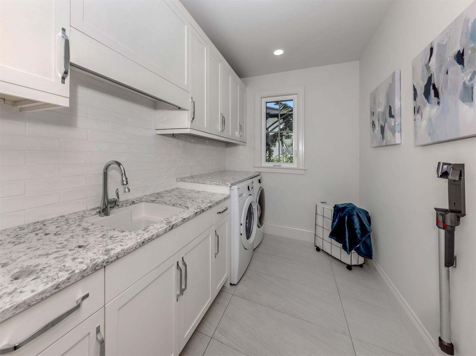 N6141724 Property Photo