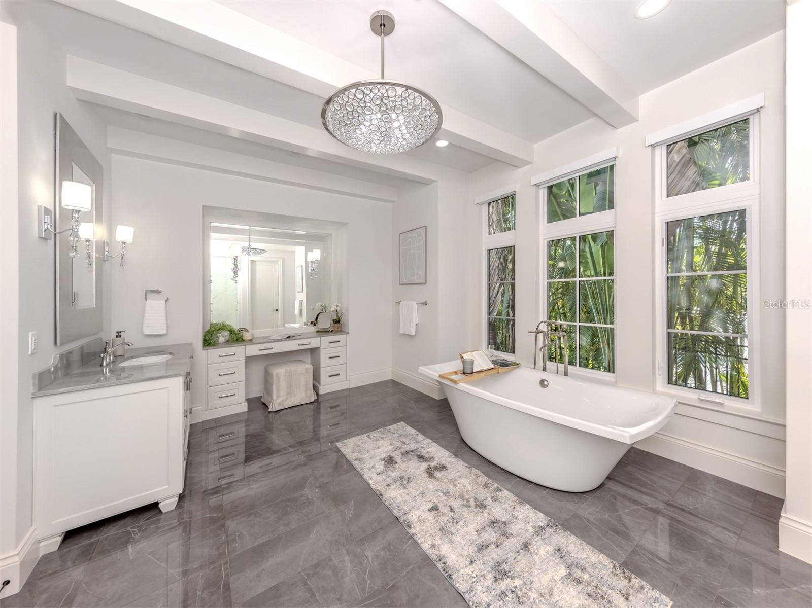 N6141724 Property Photo