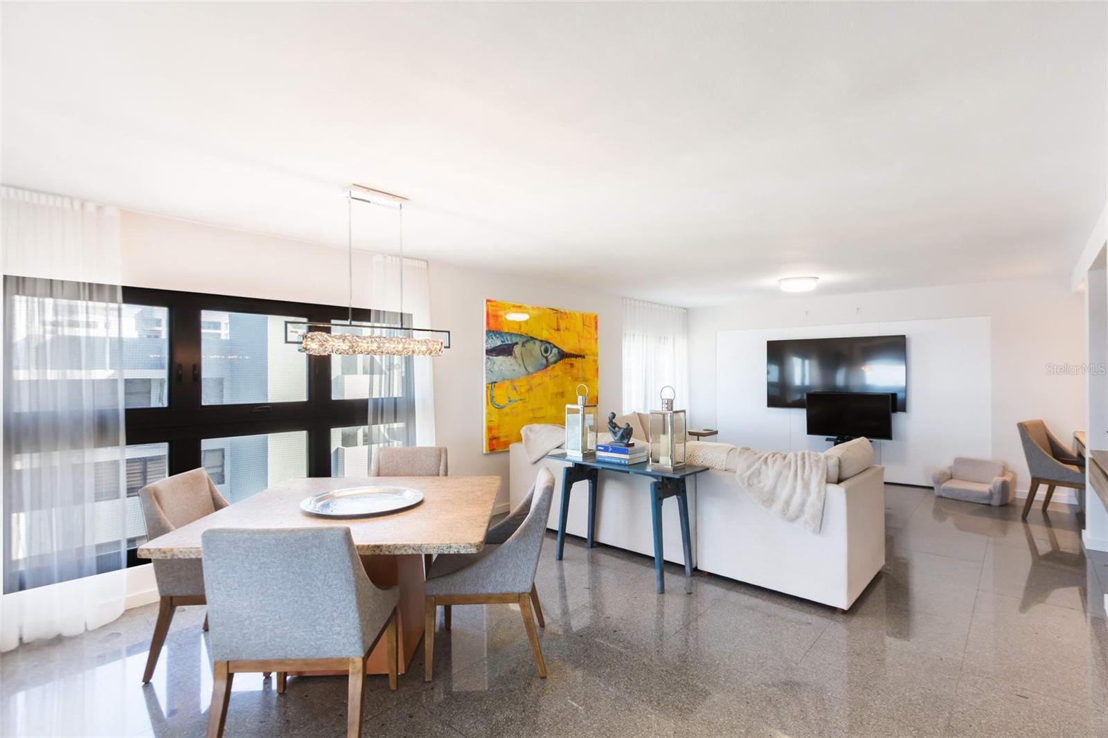 PR9117691 Property Photo