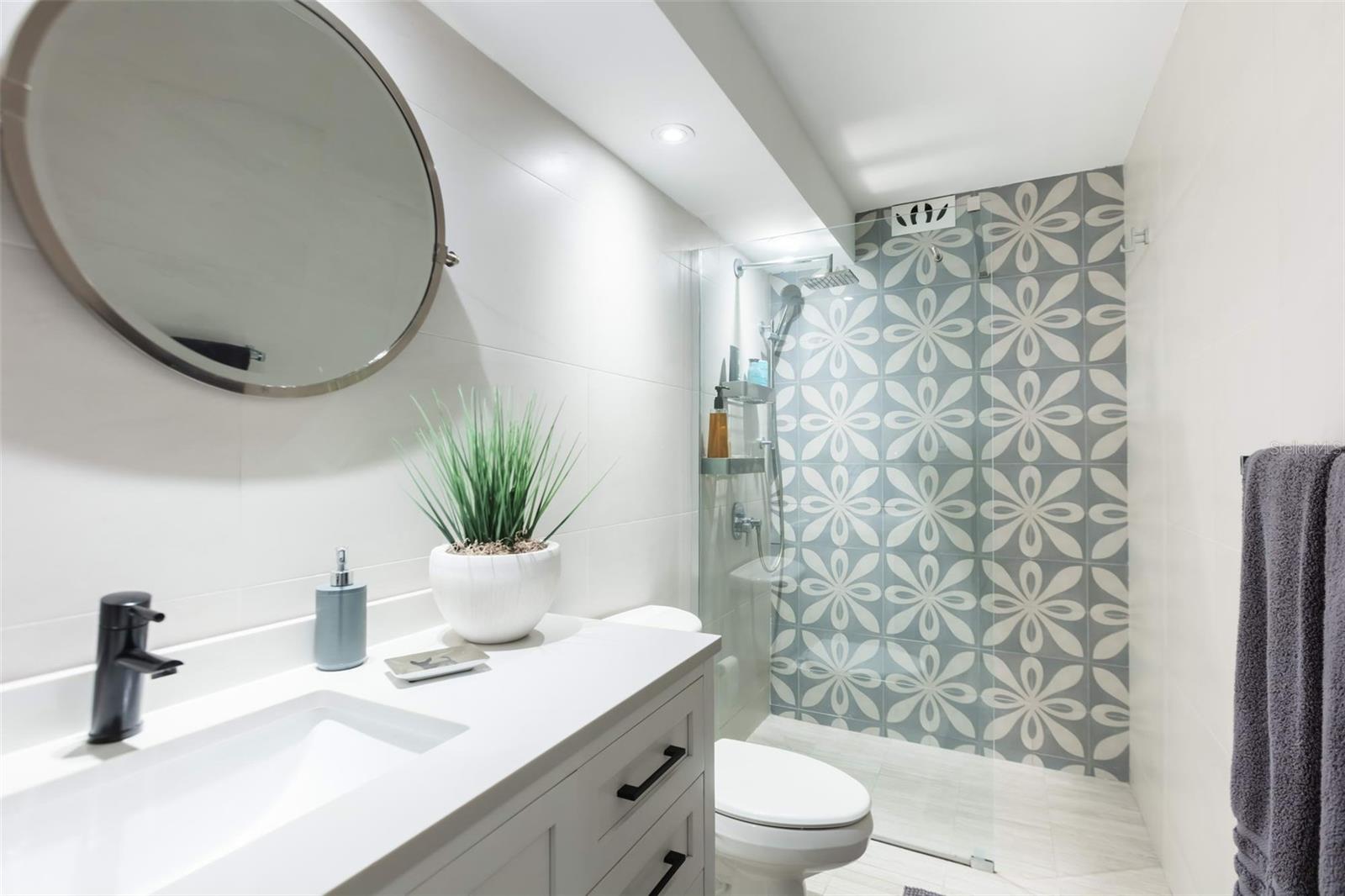 PR9117691 Property Photo