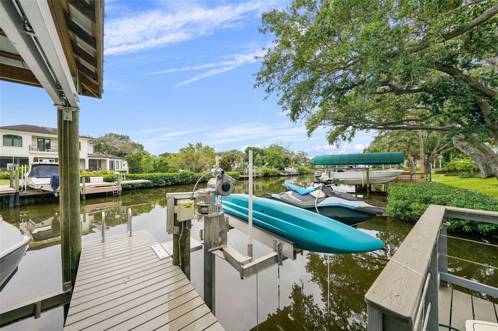 TB8452301 Property Photo