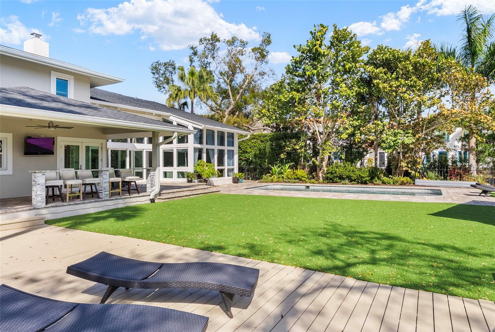 TB8452301 Property Photo