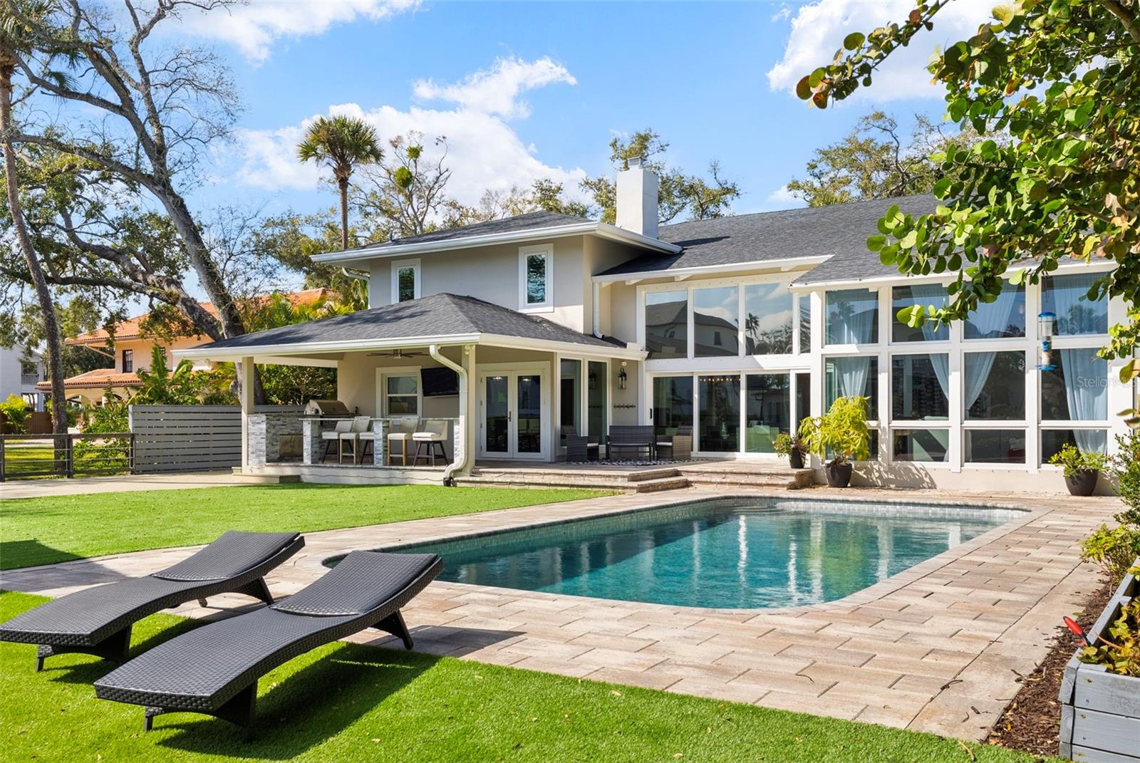 TB8452301 Property Photo