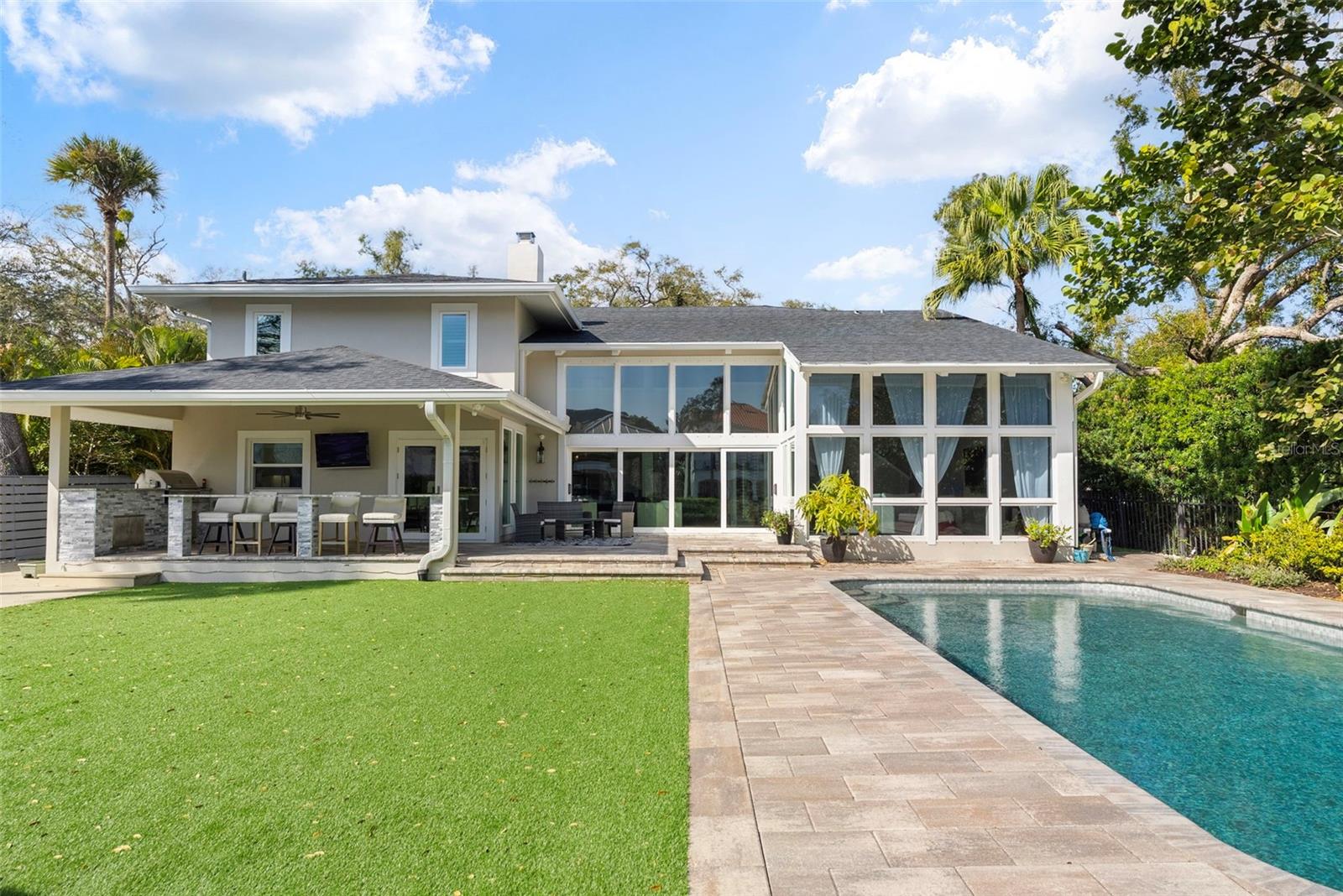 TB8452301 Property Photo