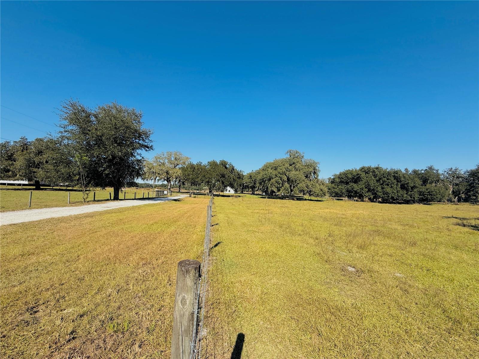 TB8452326 Property Photo