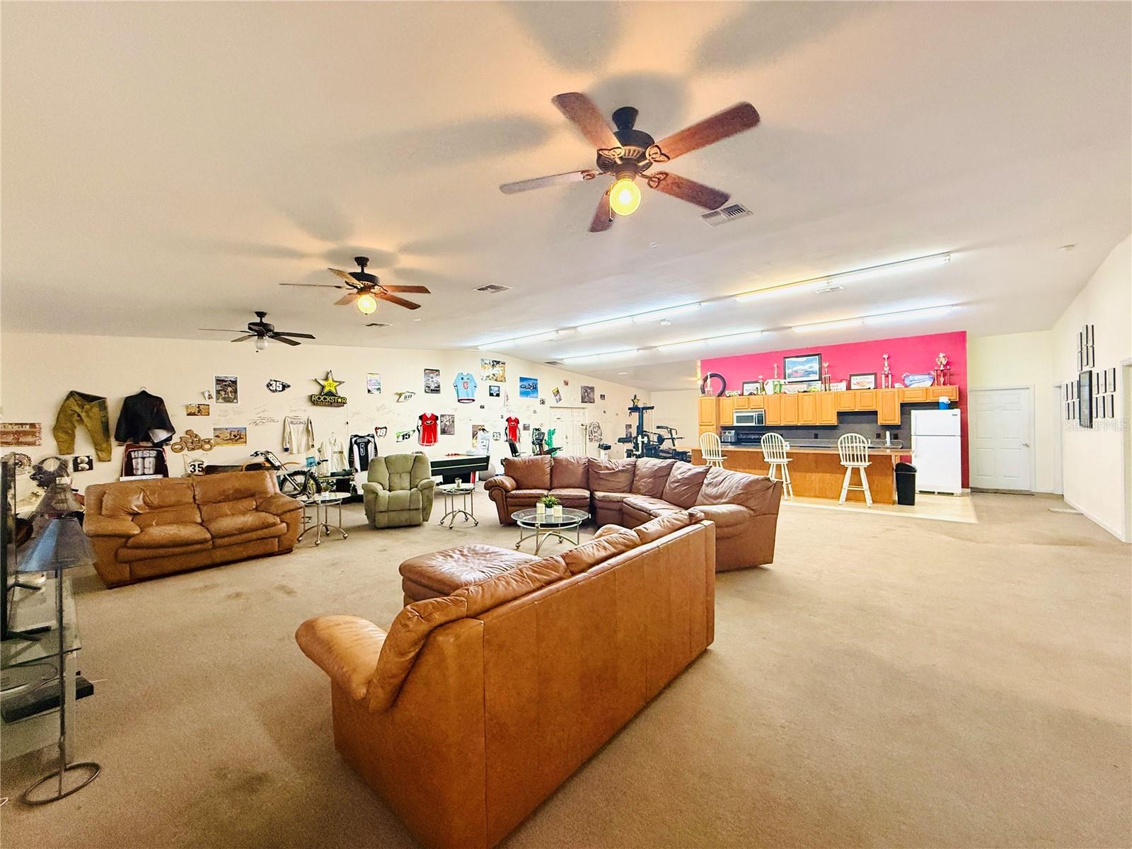 TB8452326 Property Photo