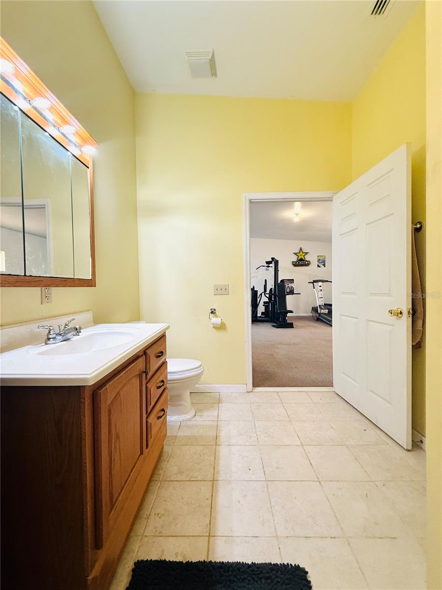 TB8452326 Property Photo