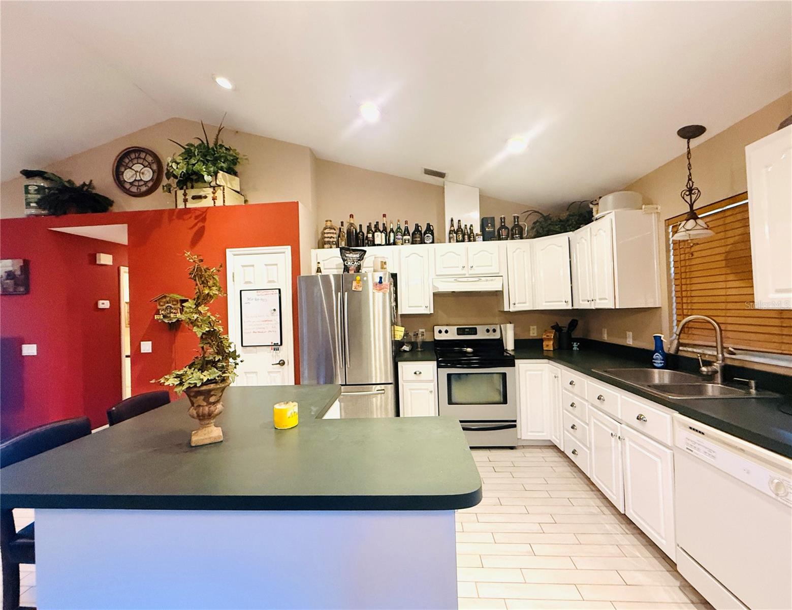 TB8452326 Property Photo