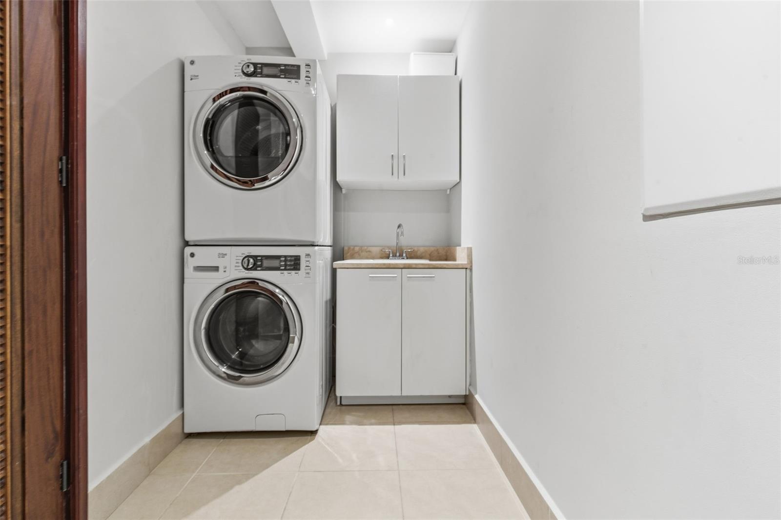 PR9117700 Property Photo