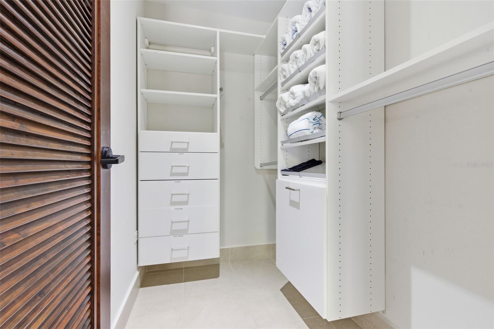 PR9117700 Property Photo