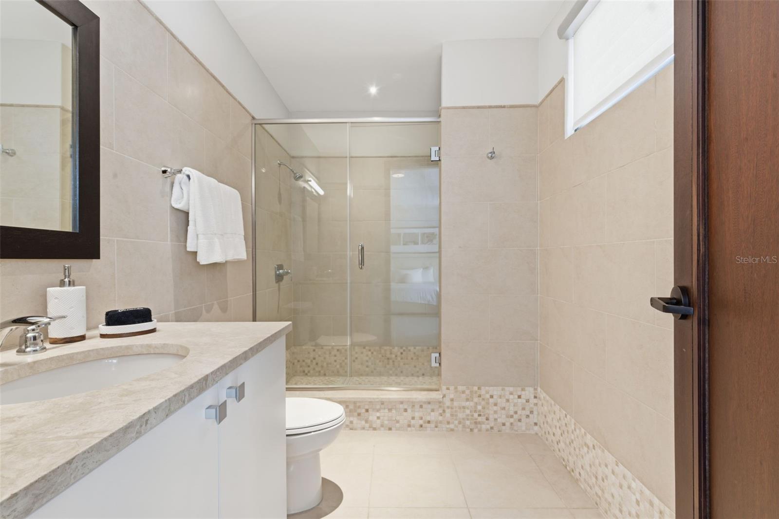 PR9117700 Property Photo