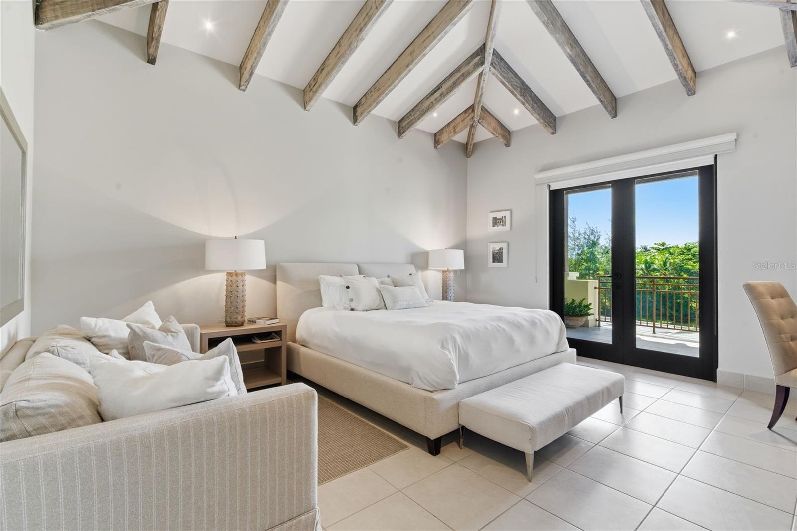 PR9117700 Property Photo