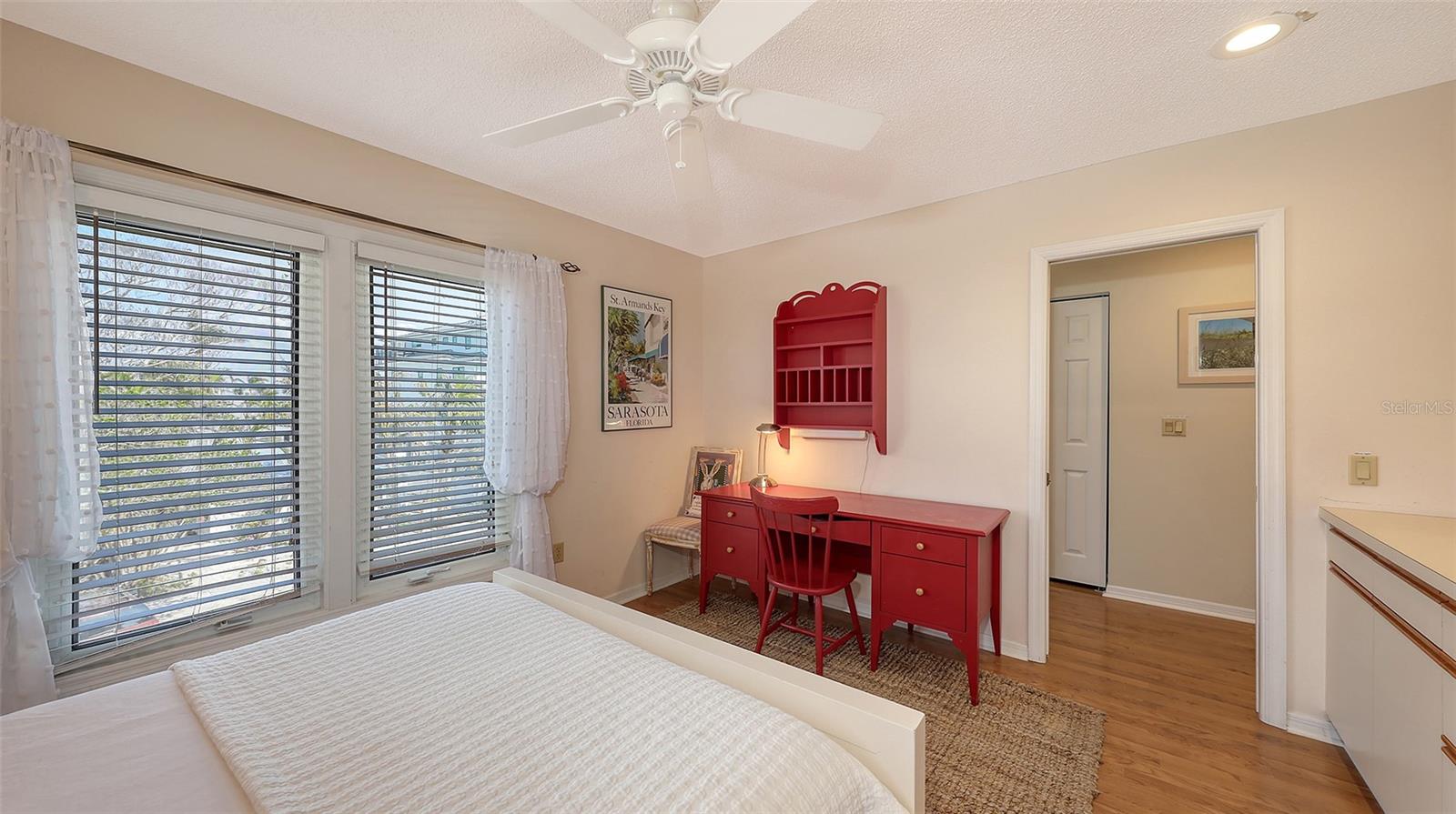 A4673661 Property Photo