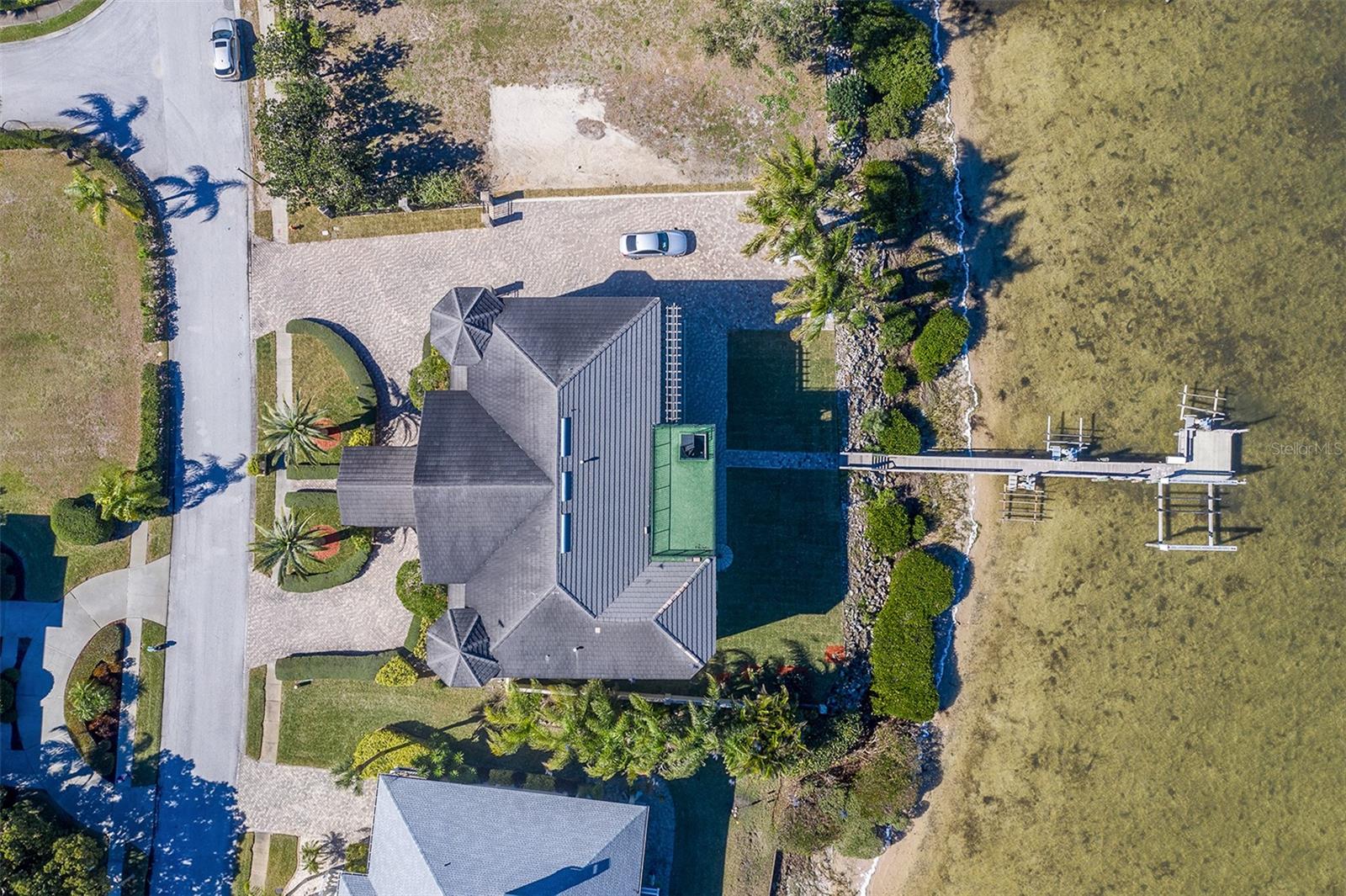 TB8452350 Property Photo