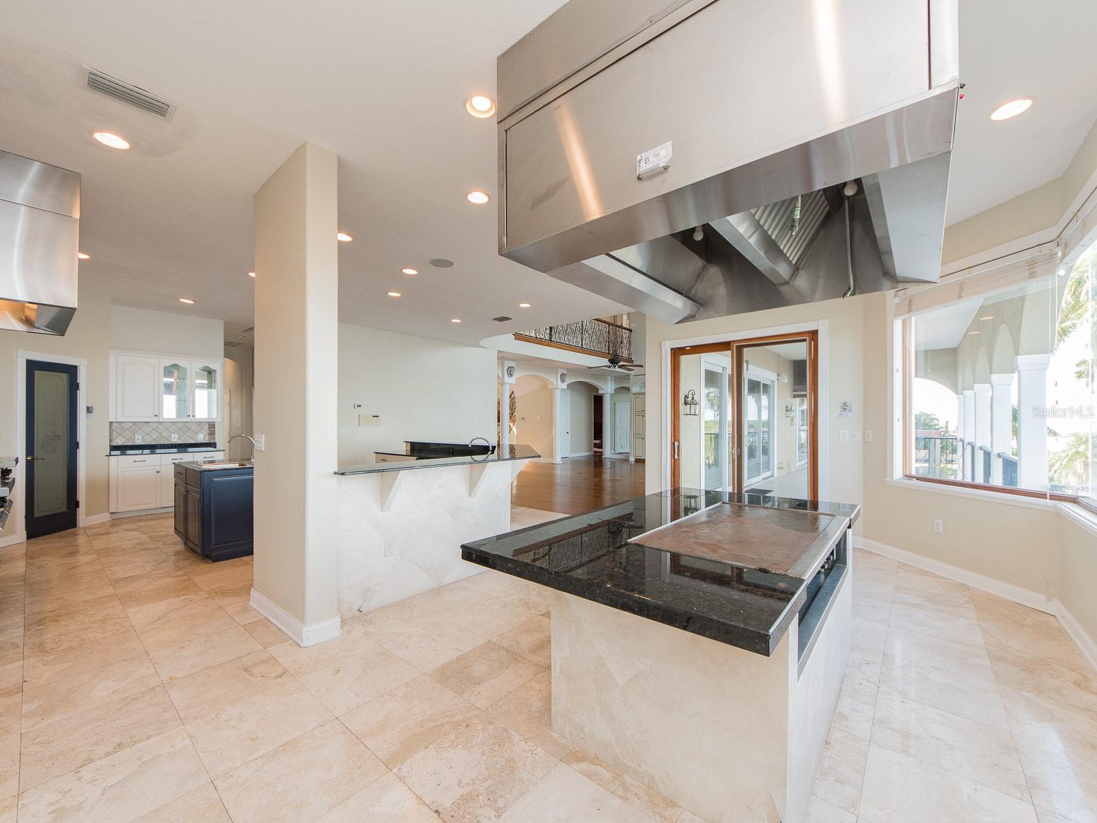 TB8452350 Property Photo