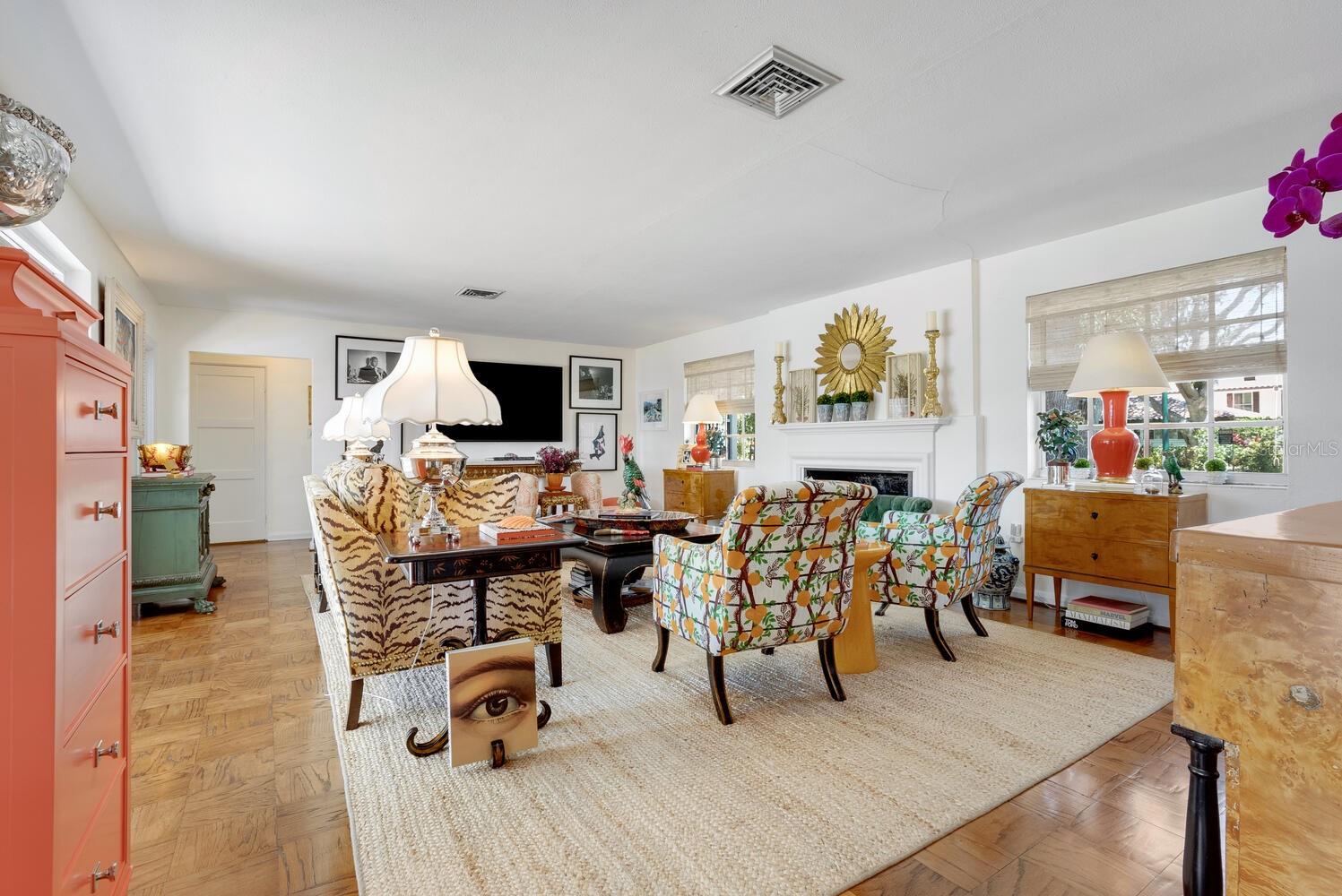 A4673664 Property Photo