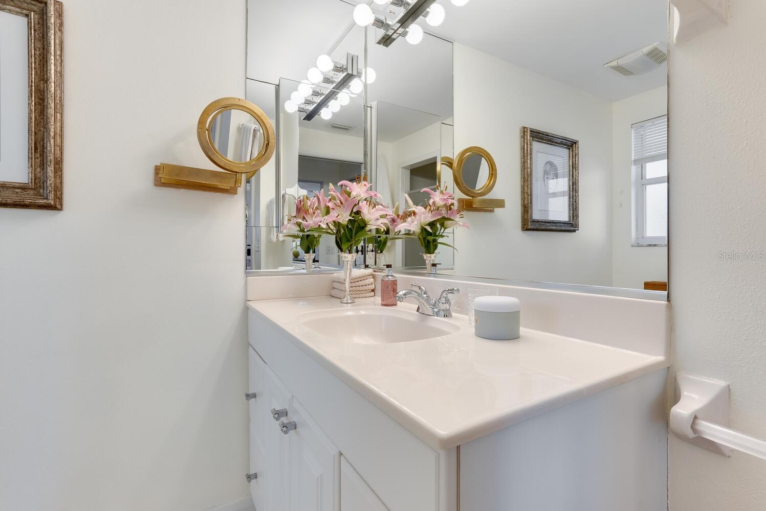 A4673664 Property Photo