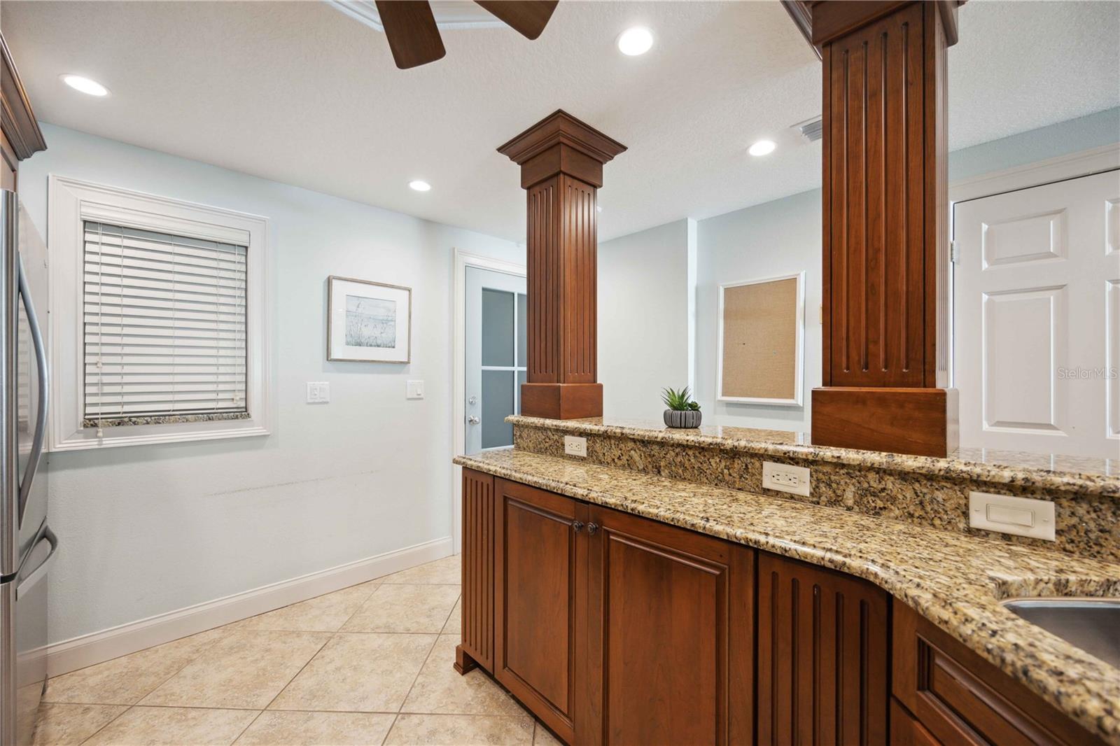 6140 MIDNIGHT PASS RD #407, SARASOTA, FL, 34242